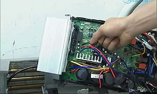 铜官美的空调电话是多少